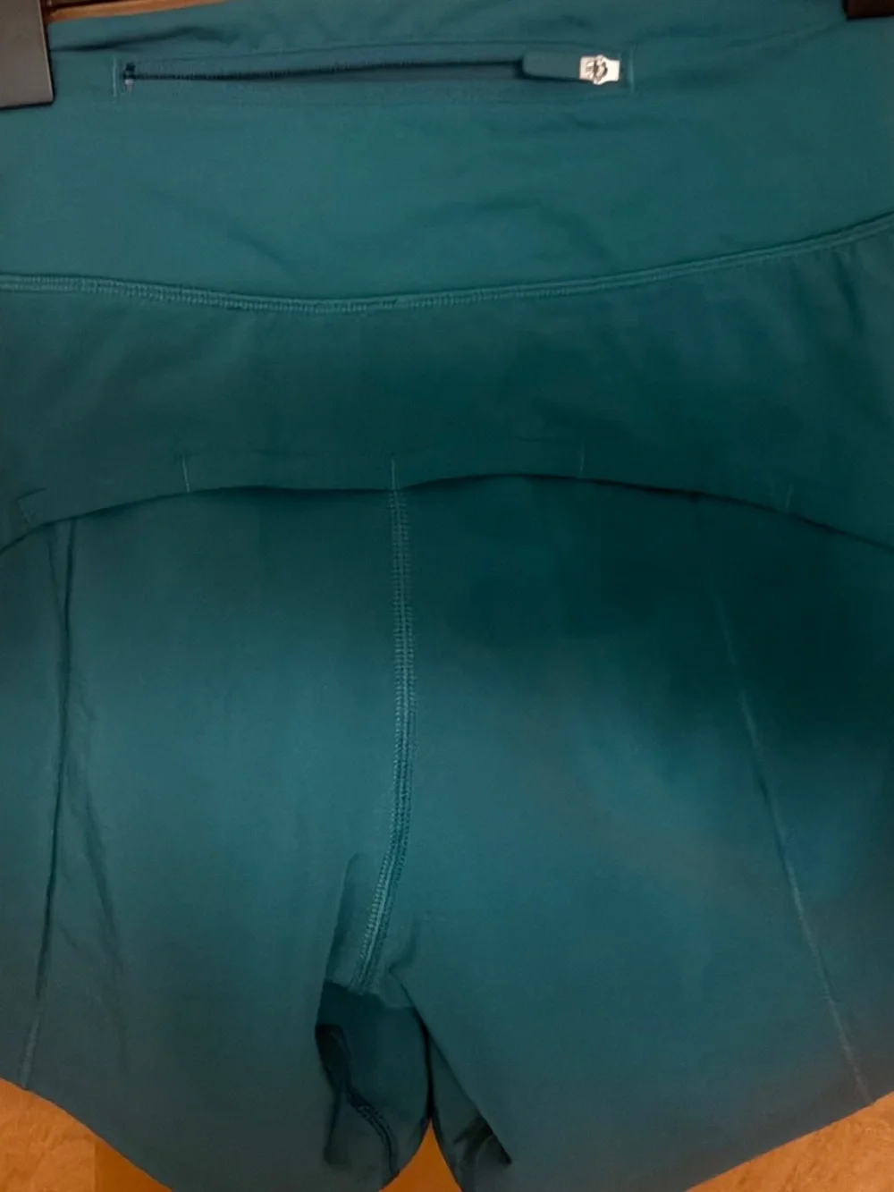 Lululemon Speed Up Shorts (4") - Picture 4 of 5